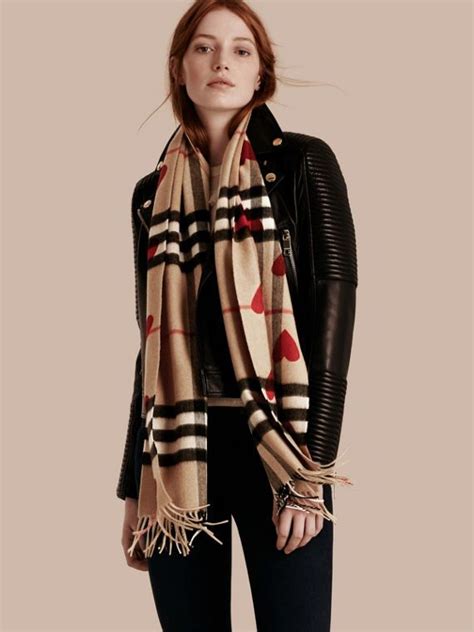 burberry scarf street style|traditional Burberry scarf.